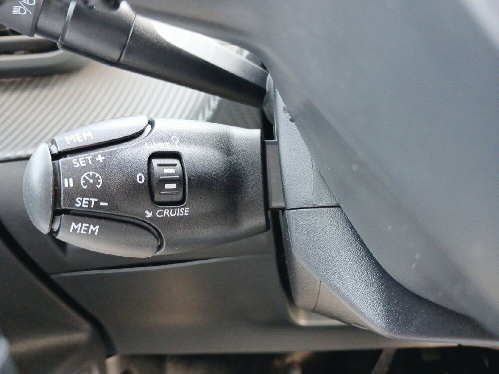 Occasion PEUGEOT 2008 2008 Hybrid 110 e-DCS6 - Edition