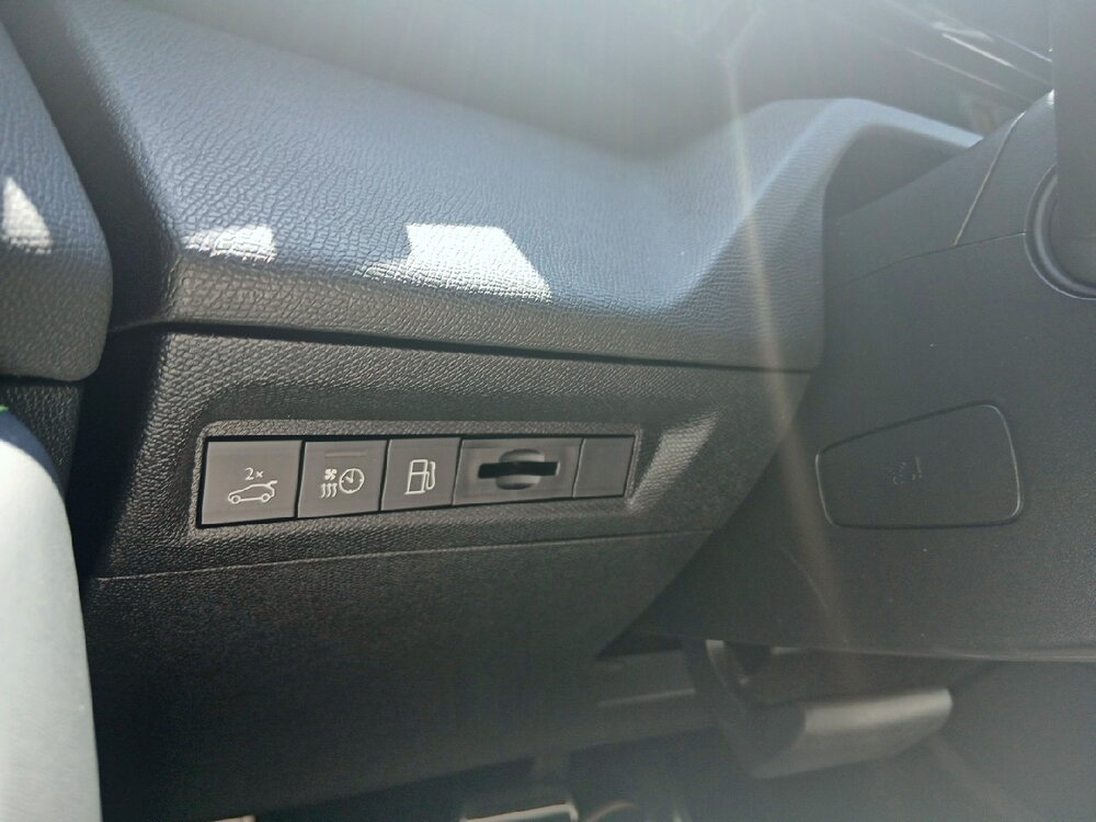 Occasion PEUGEOT 408 408 Plug-in Hybrid 240 ch e-DCS7 - GT