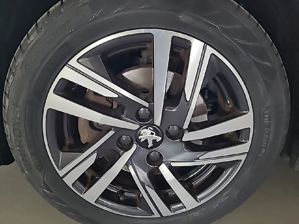 Occasion PEUGEOT 208 208 PureTech 100 S&S BVM6 - Roadtrip