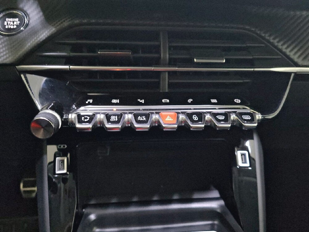 Occasion PEUGEOT 208 208 PureTech 100 S&S BVM6 - Roadtrip