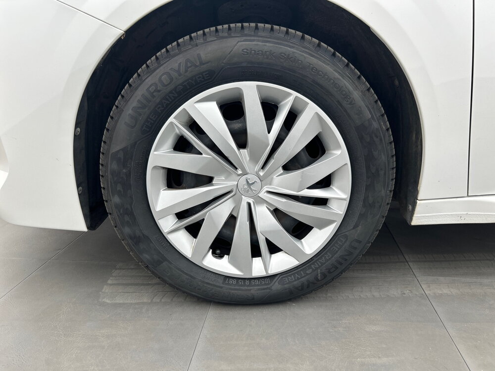 Occasion PEUGEOT 208 208 BlueHDi 100 S&S BVM6 - Active Business