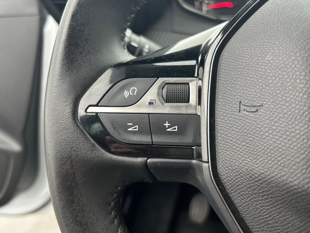 Occasion PEUGEOT 208 208 PureTech 100 S&S BVM6 - Active