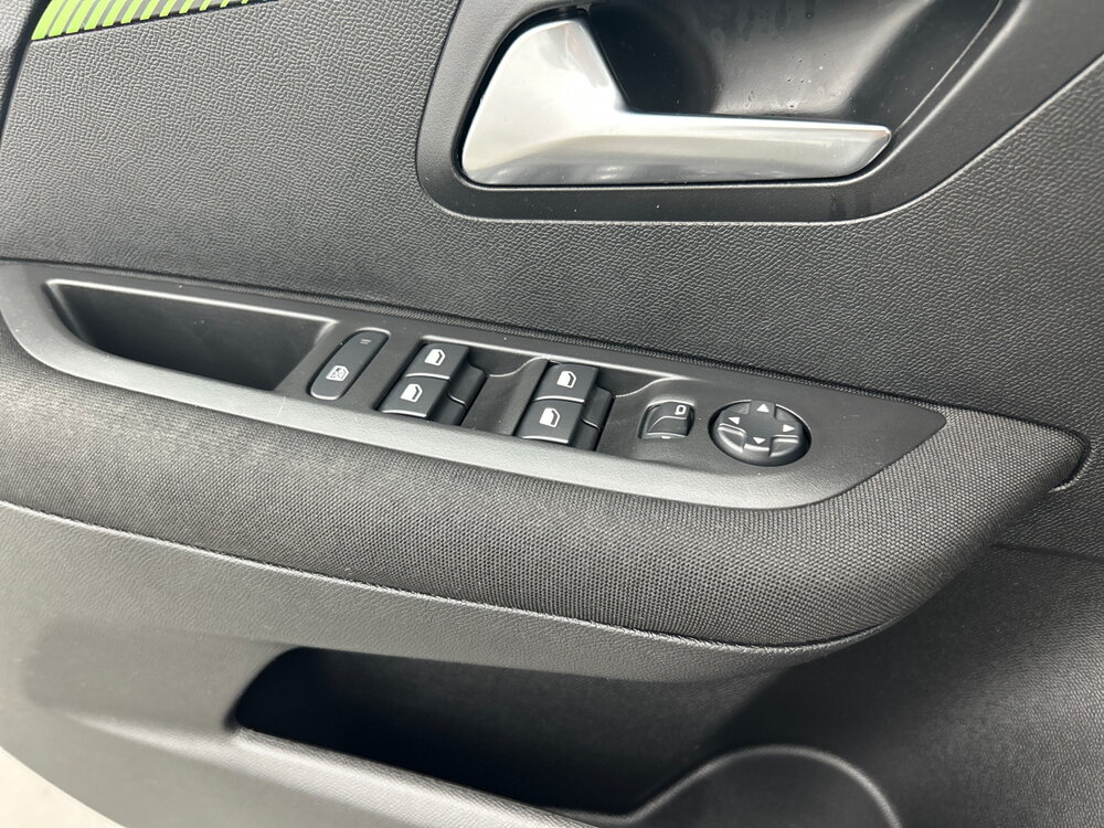 Occasion PEUGEOT 208 208 PureTech 100 S&S BVM6 - Active