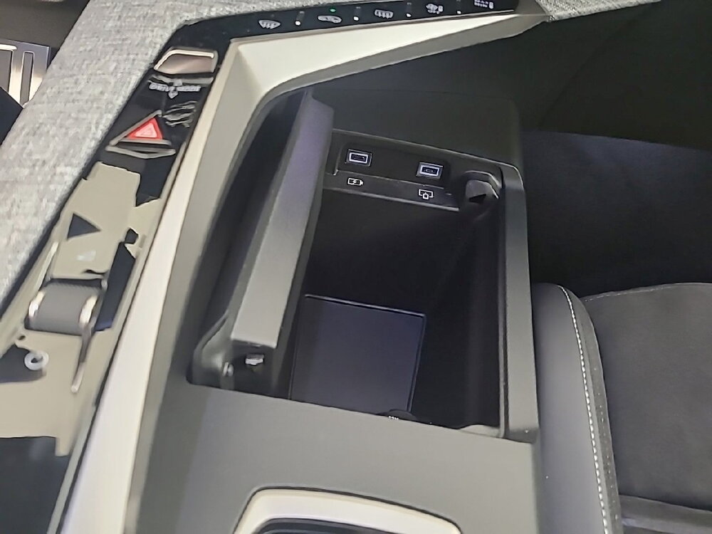 Occasion PEUGEOT 5008 5008 Electrique 210 ch 73 kWh - GT
