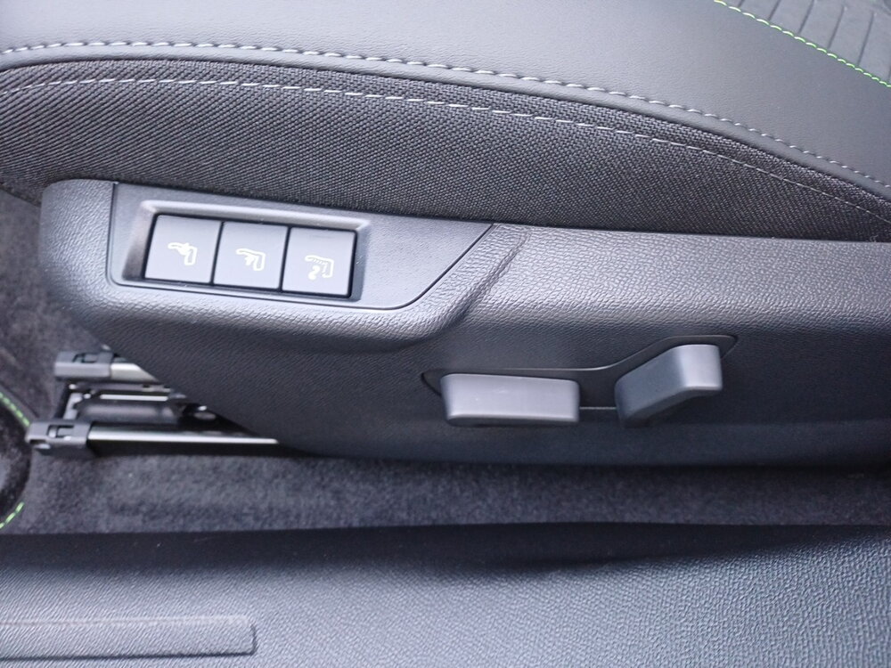 Occasion PEUGEOT 2008 2008 Hybrid 145 e-DCS6 - GT Exclusive