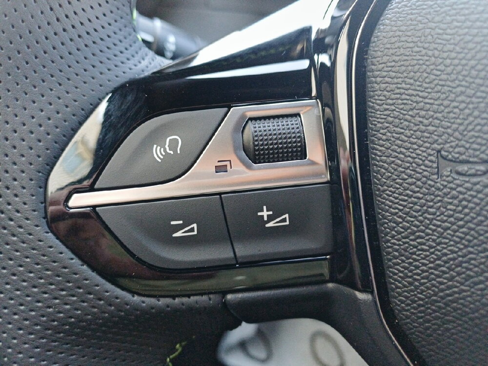 Occasion PEUGEOT 2008 2008 Hybrid 145 e-DCS6 - GT Exclusive