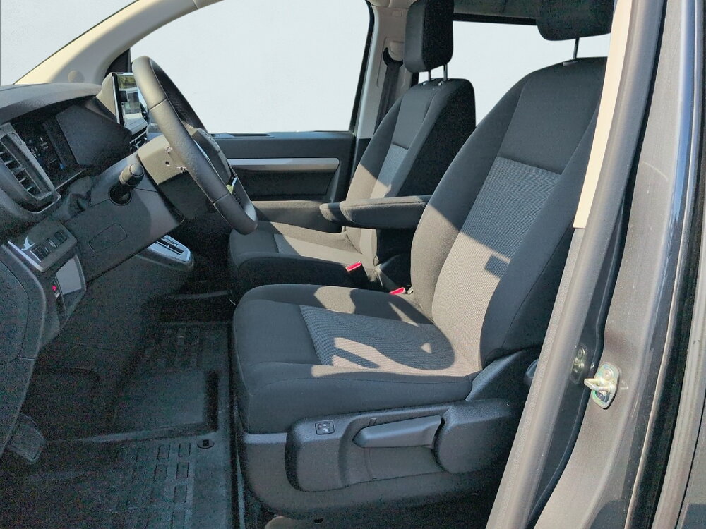 Occasion OPEL Vivaro VIVARO CA FIXE SPORTIVE DIESEL 180 CH M AUTOMATIQUE