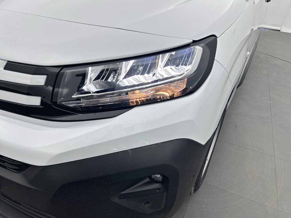 Occasion PEUGEOT Partner PARTNER FOURGON M 600 KG ESSENCE 110 S&S BVM6