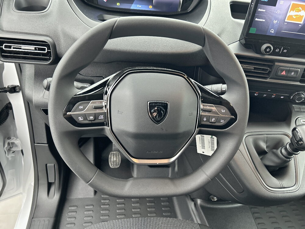 Occasion PEUGEOT Partner PARTNER FOURGON M 600 KG ESSENCE 110 S&S BVM6