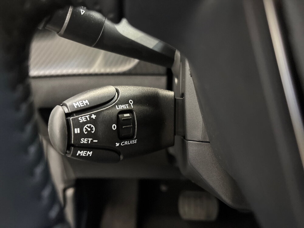 Occasion PEUGEOT 208 208 Hybrid 110 ch e-DCS6 - Allure