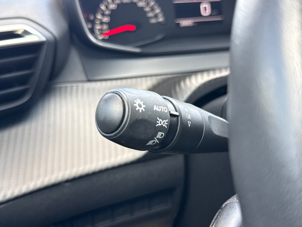 Occasion PEUGEOT 2008 2008 PureTech 100 S&S BVM6 - Active