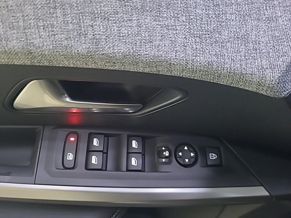 Occasion PEUGEOT 3008 3008 Hybrid 145 e-DCS6 - Allure