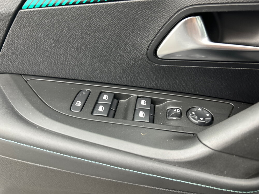 Occasion PEUGEOT 2008 2008 PureTech 130 S&S EAT8 - Allure Pack
