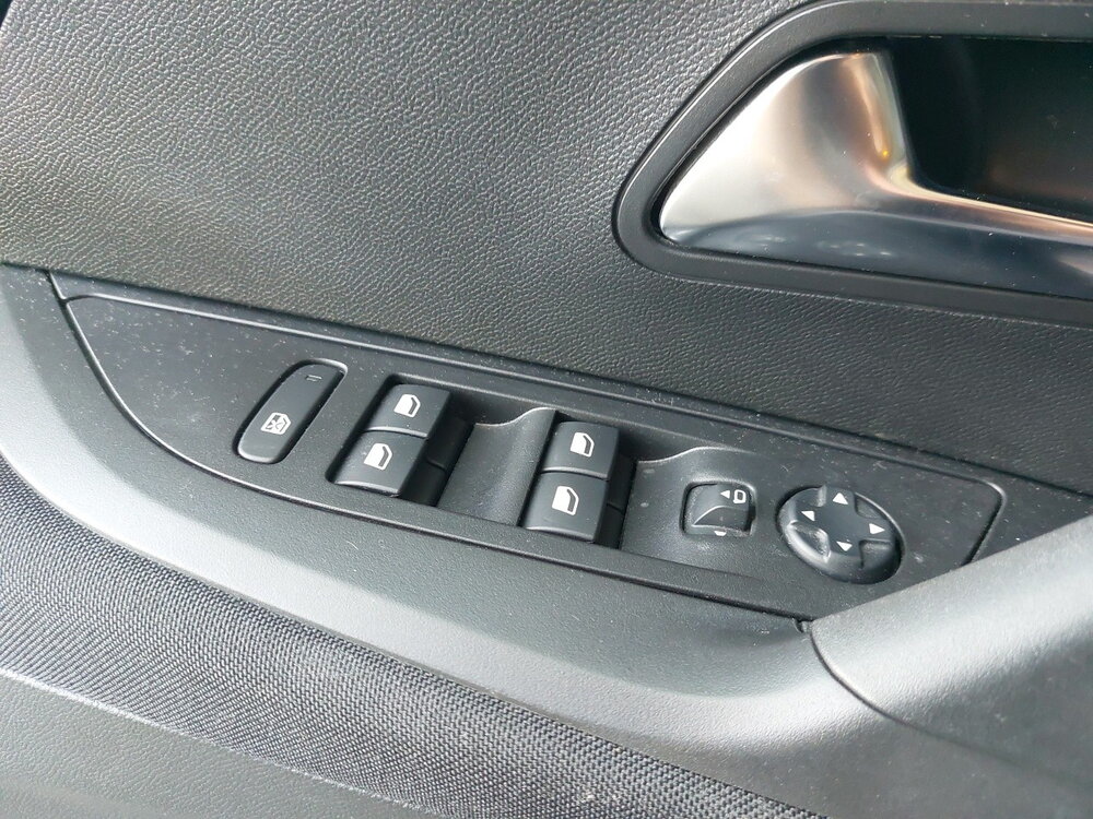 Occasion PEUGEOT 2008 2008 PureTech 100 S&S BVM6 - Active
