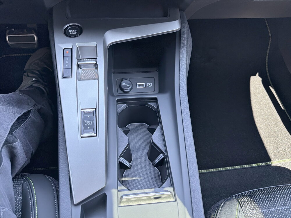 Occasion PEUGEOT 408 408 Hybrid 145 e-DCS6 - GT