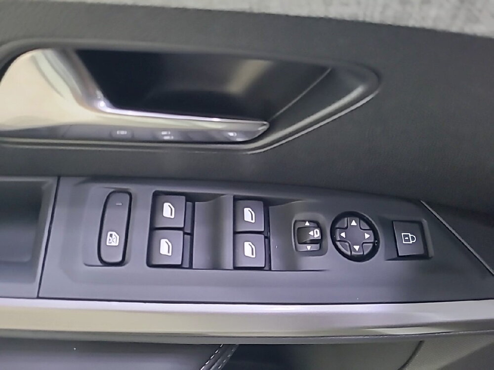 Occasion PEUGEOT 3008 3008 Electrique 210 ch 73 kWh - Allure