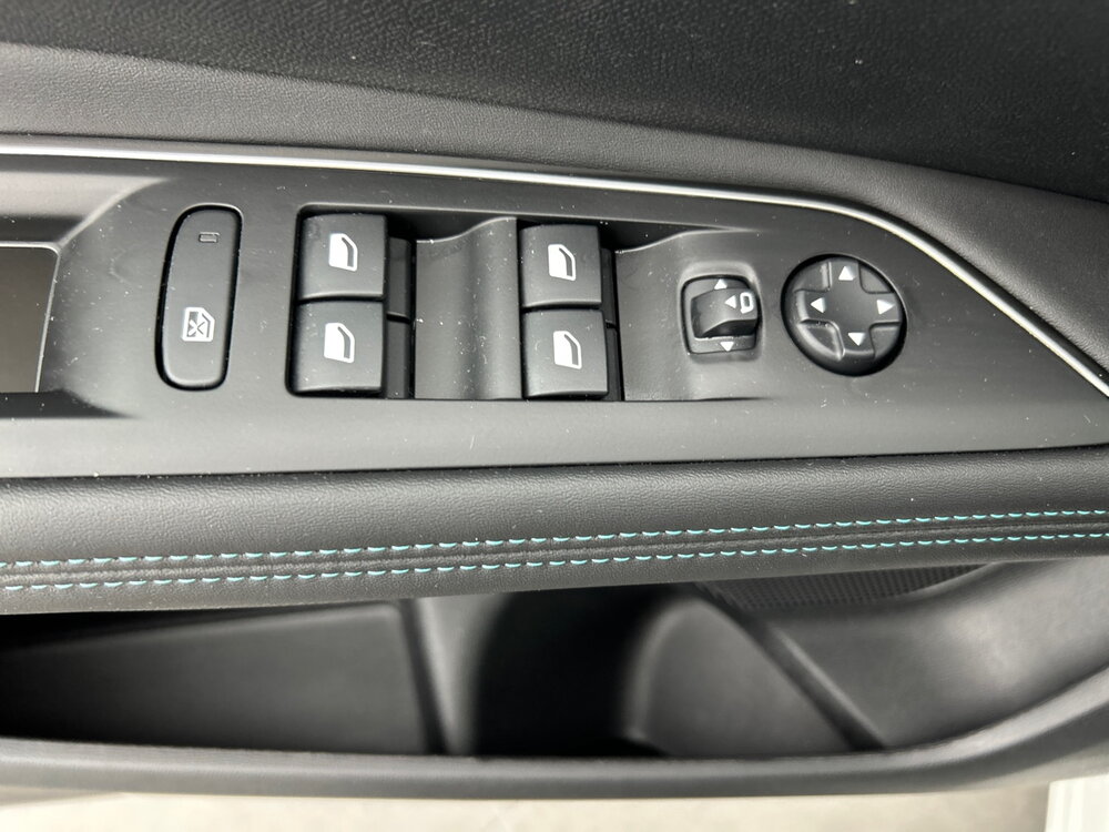 Occasion PEUGEOT 3008 3008 Hybrid 225 e-EAT8 - Allure Pack