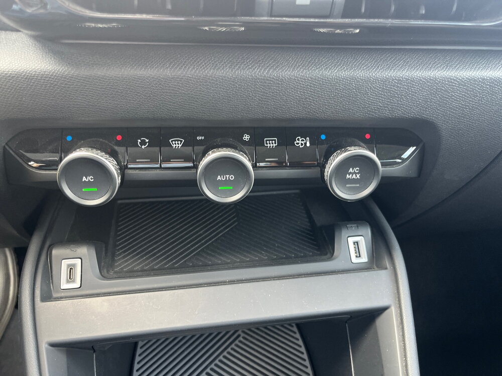 Occasion CITROEN C4 e-C4 136 ch Automatique - Feel