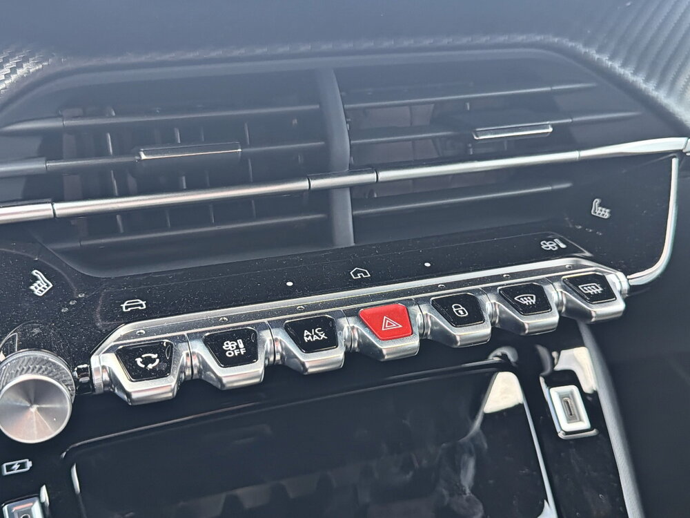 Occasion PEUGEOT 2008 2008 Hybrid 145 e-DCS6 - GT Exclusive