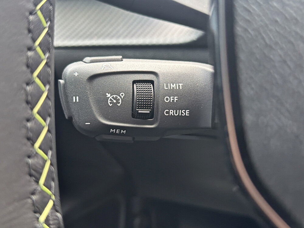 Occasion PEUGEOT 2008 2008 Hybrid 145 e-DCS6 - GT Exclusive