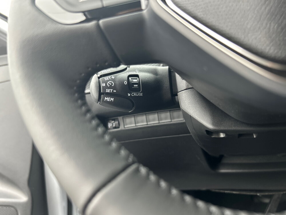 Occasion PEUGEOT 208 208 Hybrid 110 ch e-DCS6 - Edition