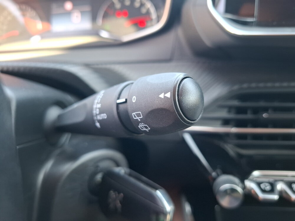 Occasion PEUGEOT 2008 2008 PureTech 100 S&S BVM6 - Style