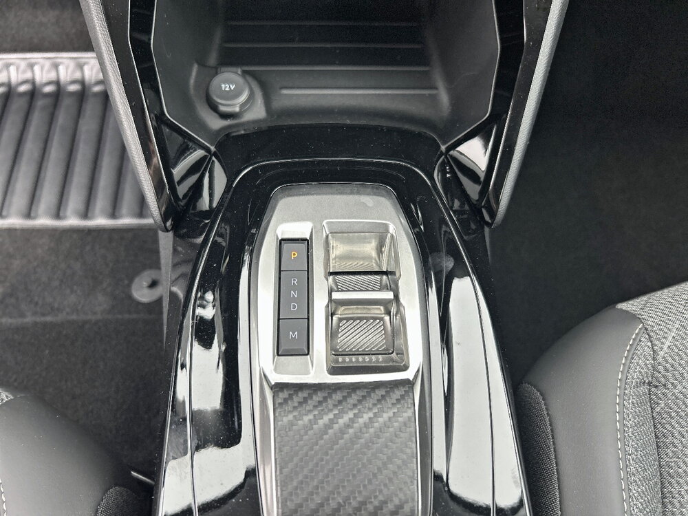 Occasion PEUGEOT 208 208 Hybrid 110 e-DCS6 - série spéciale Envy