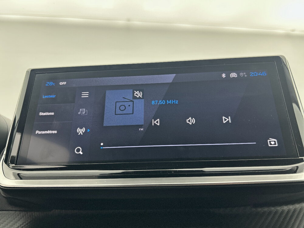 Occasion PEUGEOT 208 208 Hybrid 110 e-DCS6 - série spéciale Envy
