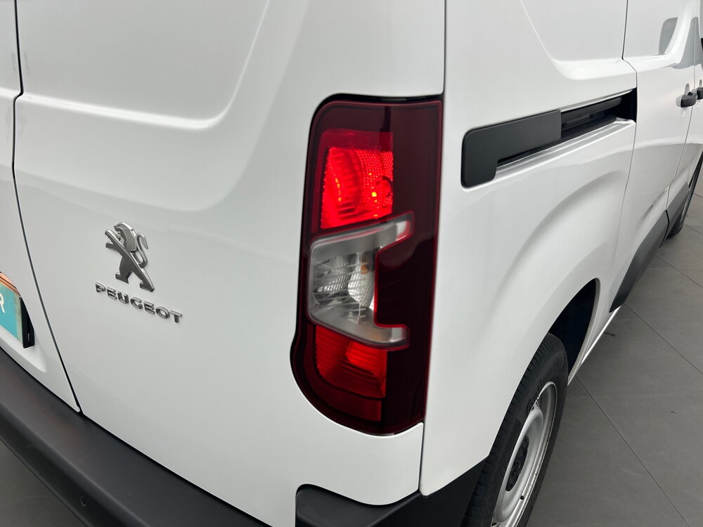 Occasion PEUGEOT Partner PARTNER FOURGON STANDARD 650 KG BLUEHDI 100 S&S BVM6 - ASPHALT