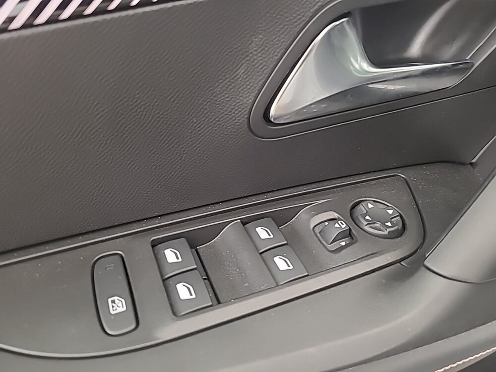 Occasion PEUGEOT 2008 2008 Electrique 54 kWh 156 ch - Allure