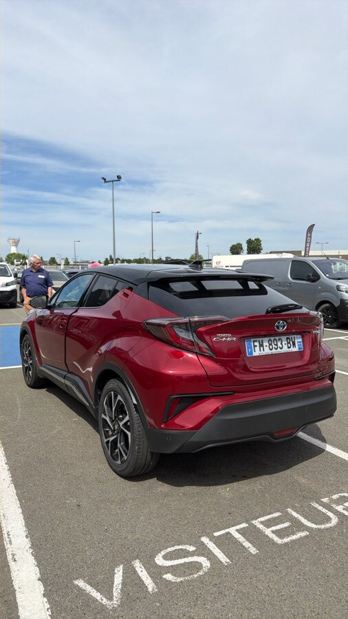 Occasion TOYOTA C-HR C-HR Pro Hybride 122h - Design