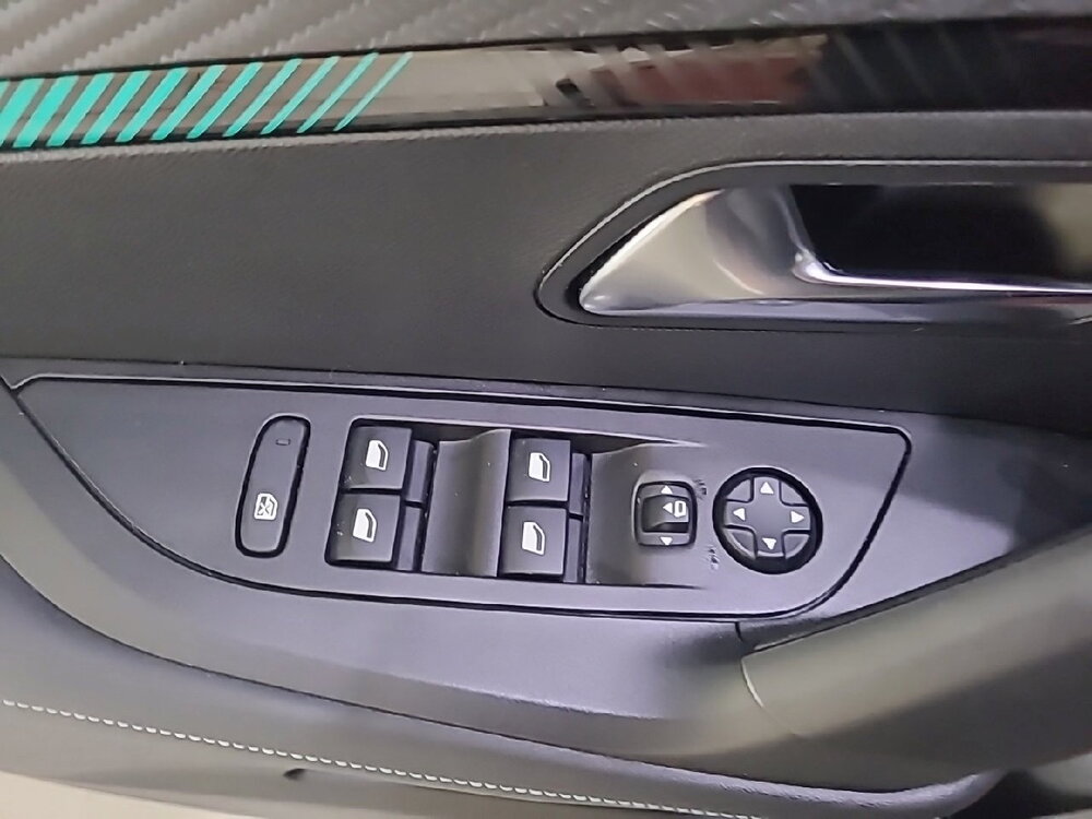 Occasion PEUGEOT 2008 2008 PureTech 130 S&S EAT8 - Allure Business
