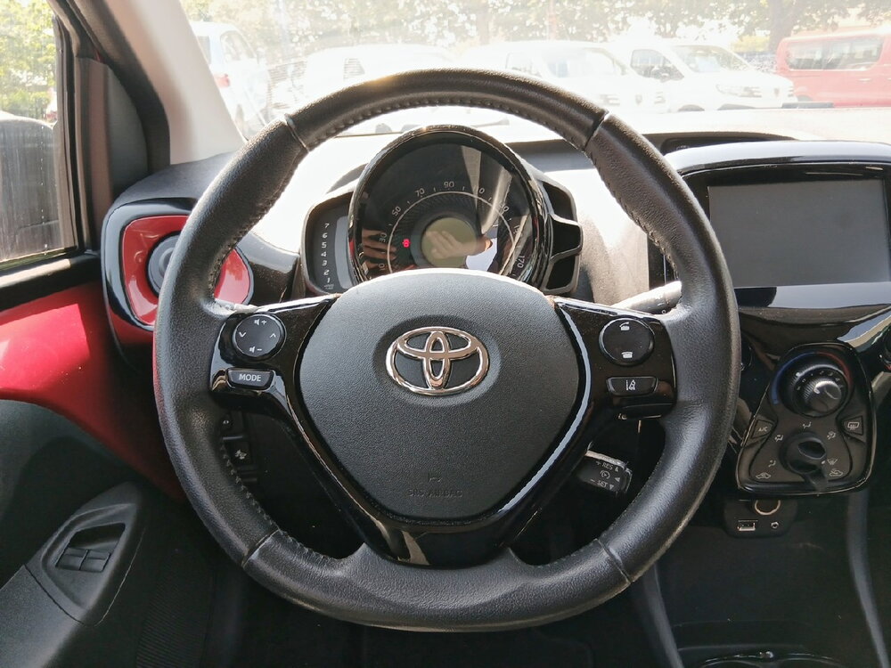 Occasion TOYOTA Aygo Aygo 1.0 VVT-i - x-play