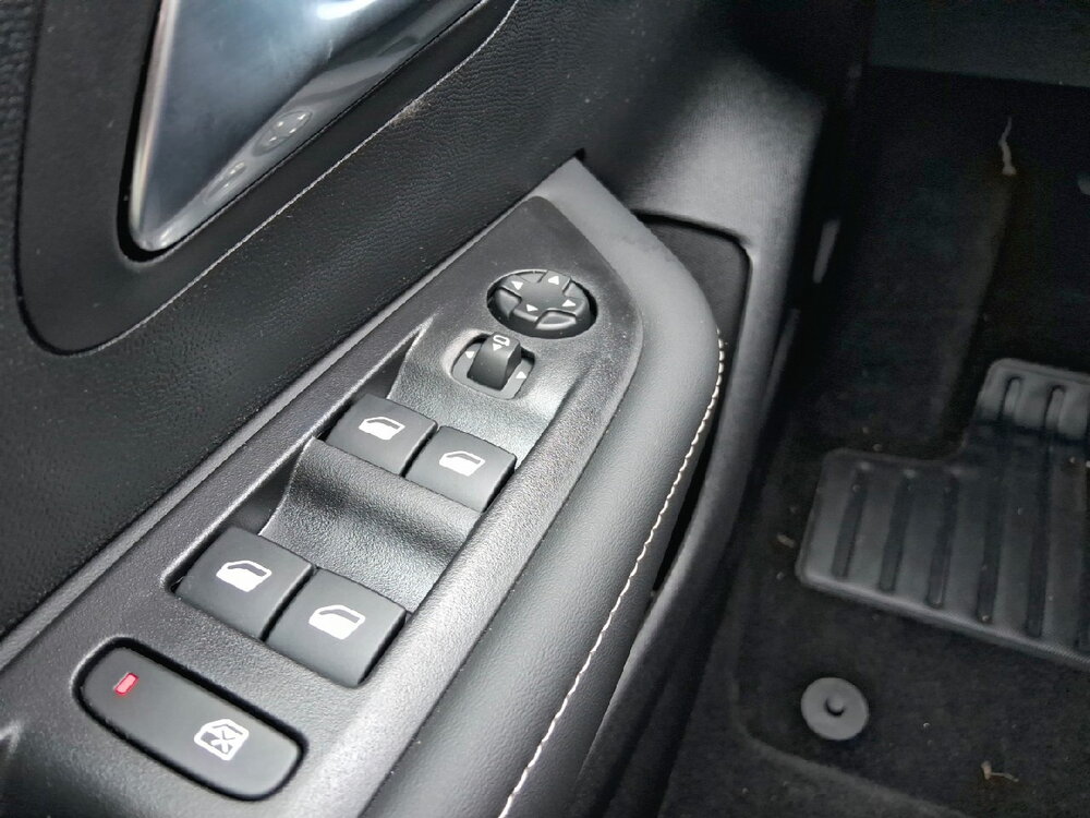 Occasion PEUGEOT 208 208 Electrique 136 ch 50 kWh - Allure