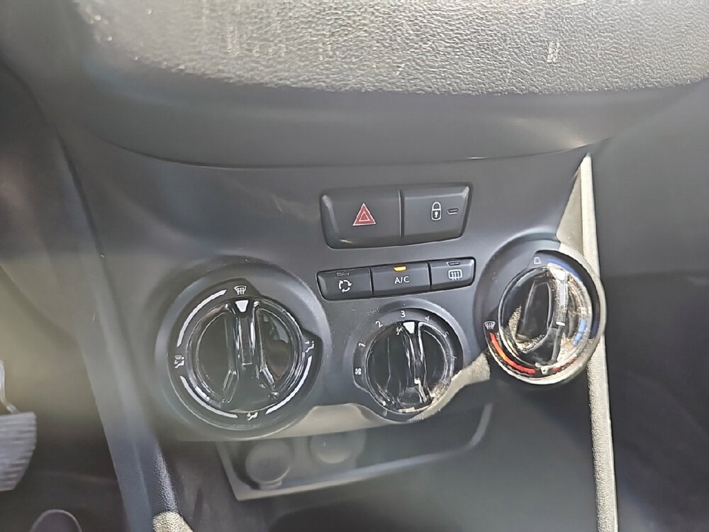 Occasion PEUGEOT 208 208 PureTech 82ch S&S BVM5 - Signature