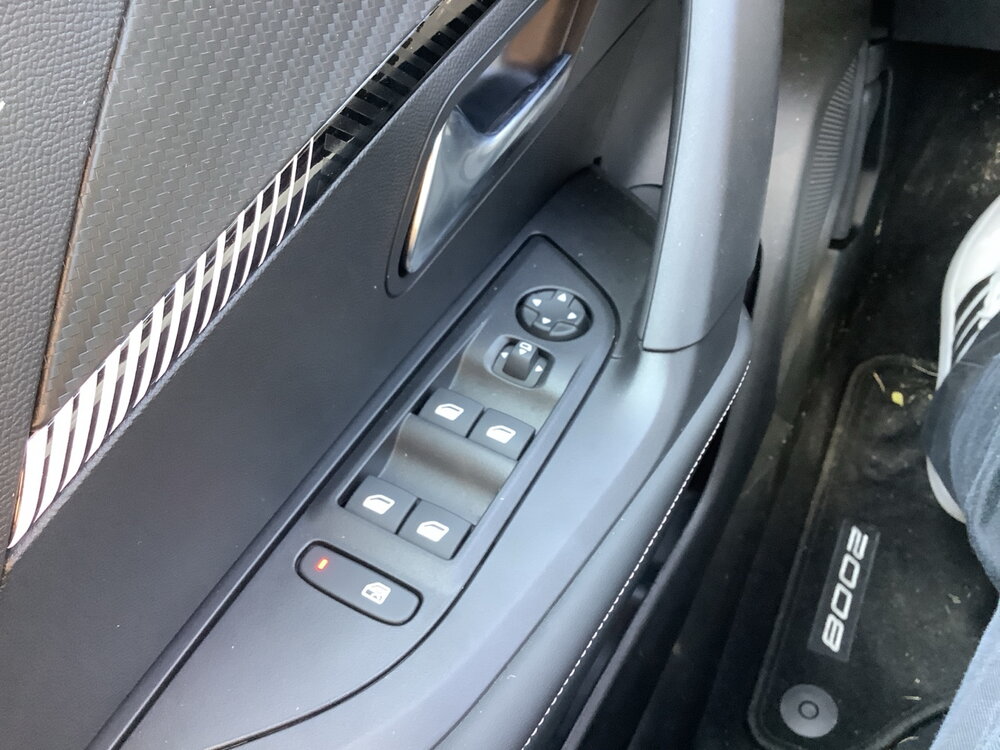 Occasion PEUGEOT 2008 2008 Hybrid 145 e-DCS6 - Allure