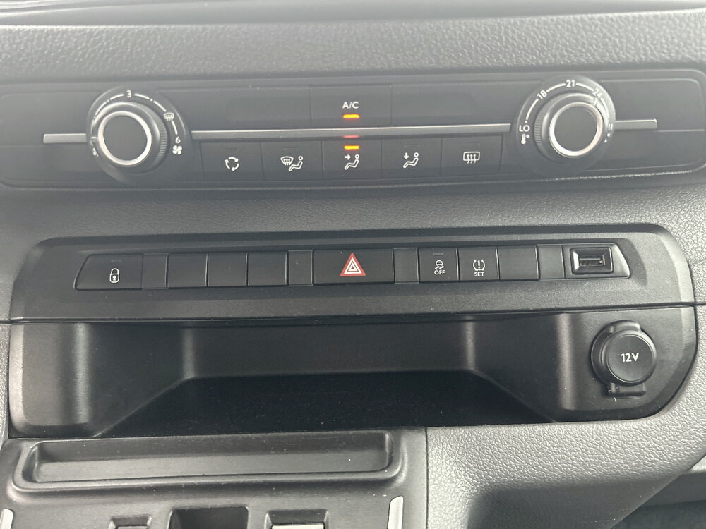 Occasion PEUGEOT Expert Expert Standard Electrique 50 kWh 136ch