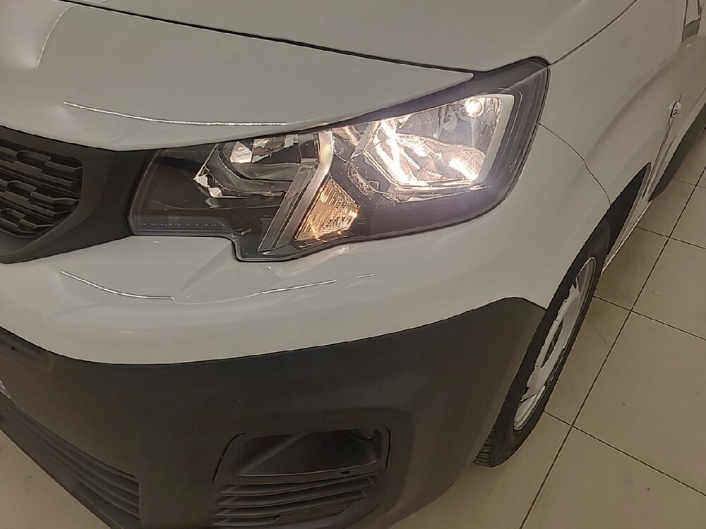 Occasion PEUGEOT Partner PARTNER FOURGON M 650 KG BLUEHDI 130 S&S EAT8