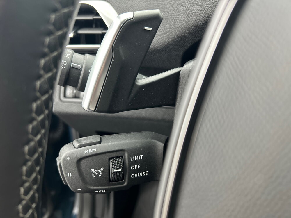 Occasion PEUGEOT 3008 3008 Hybrid 225 e-EAT8 - Allure