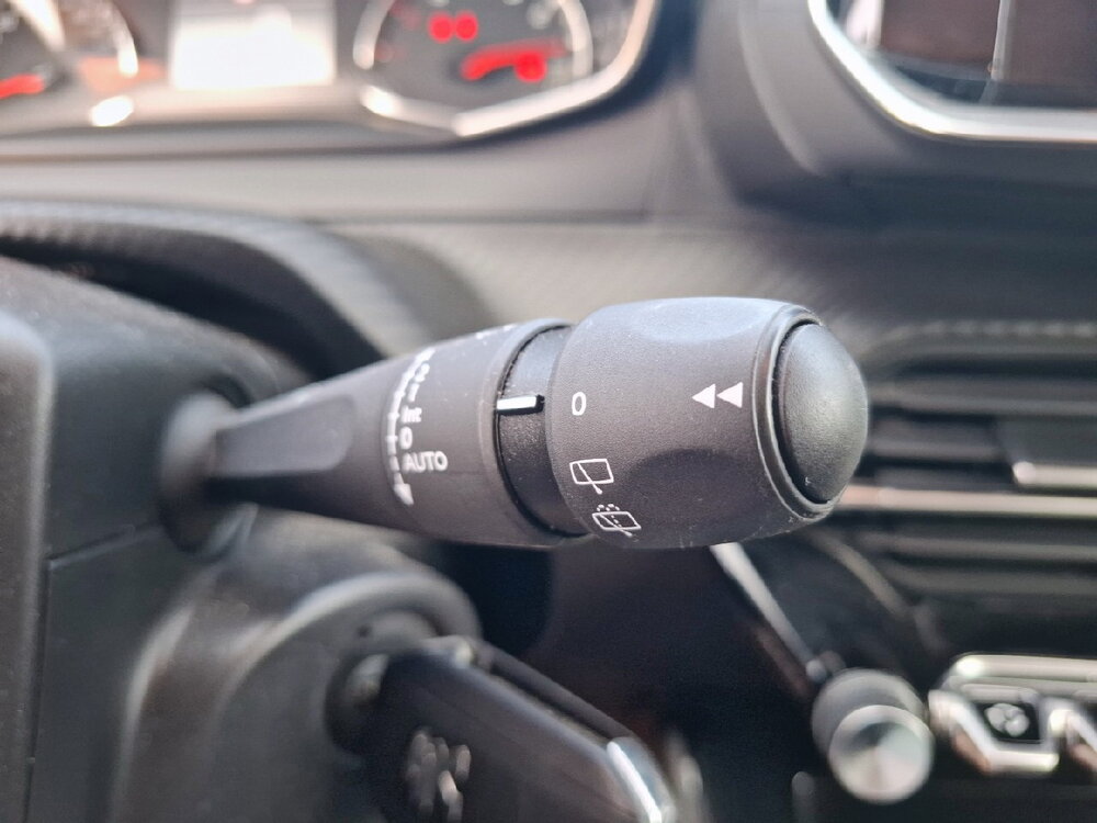 Occasion PEUGEOT 2008 2008 PureTech 100 S&S BVM6 - Style