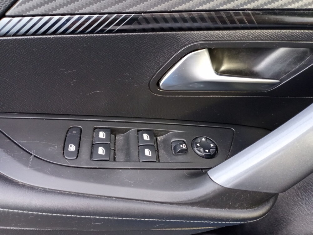 Occasion PEUGEOT 2008 2008 PureTech 130 S&S BVM6 - Allure Business