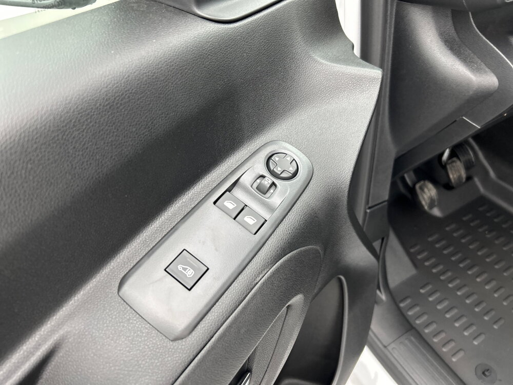 Occasion PEUGEOT Partner PARTNER - Fourgon M Essence 110 ch Manuelle