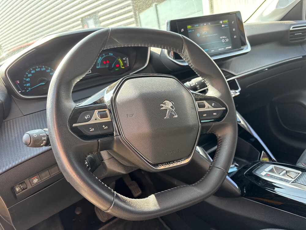 Occasion PEUGEOT 208 208 Electrique 50 kWh 136ch - Active