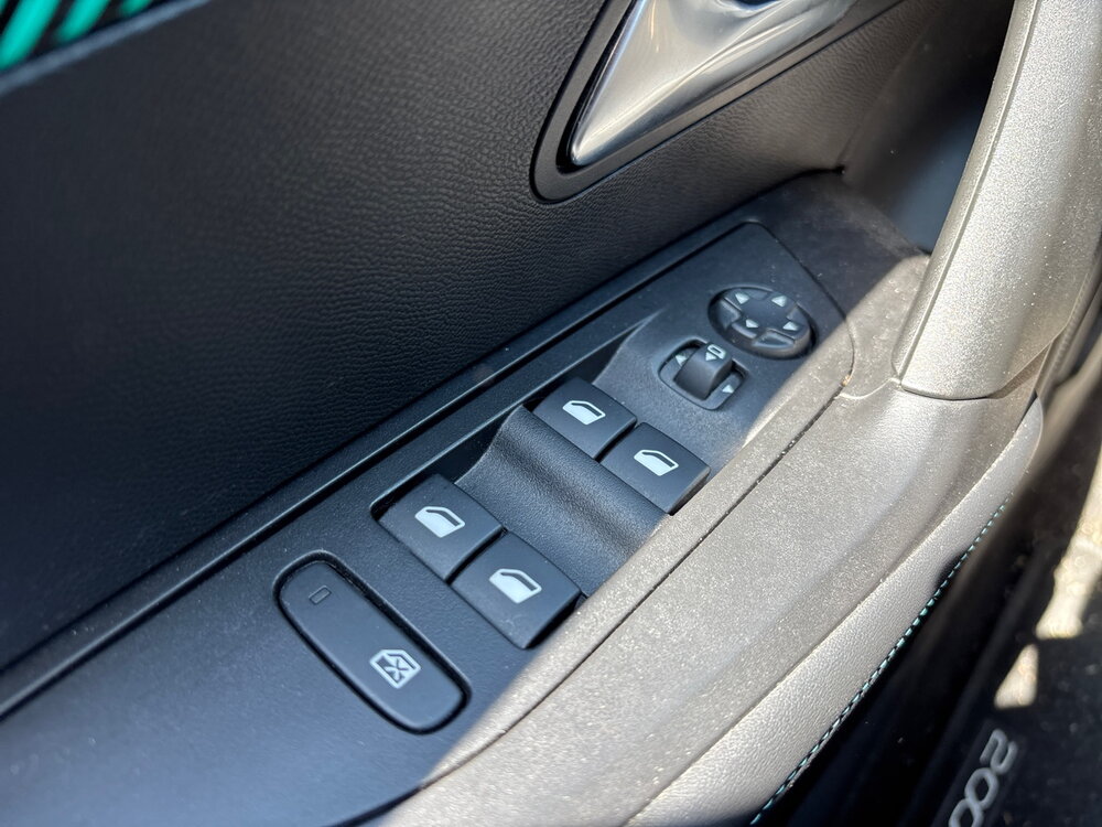 Occasion PEUGEOT 2008 2008 PureTech 130 S&S EAT8 - Allure Pack