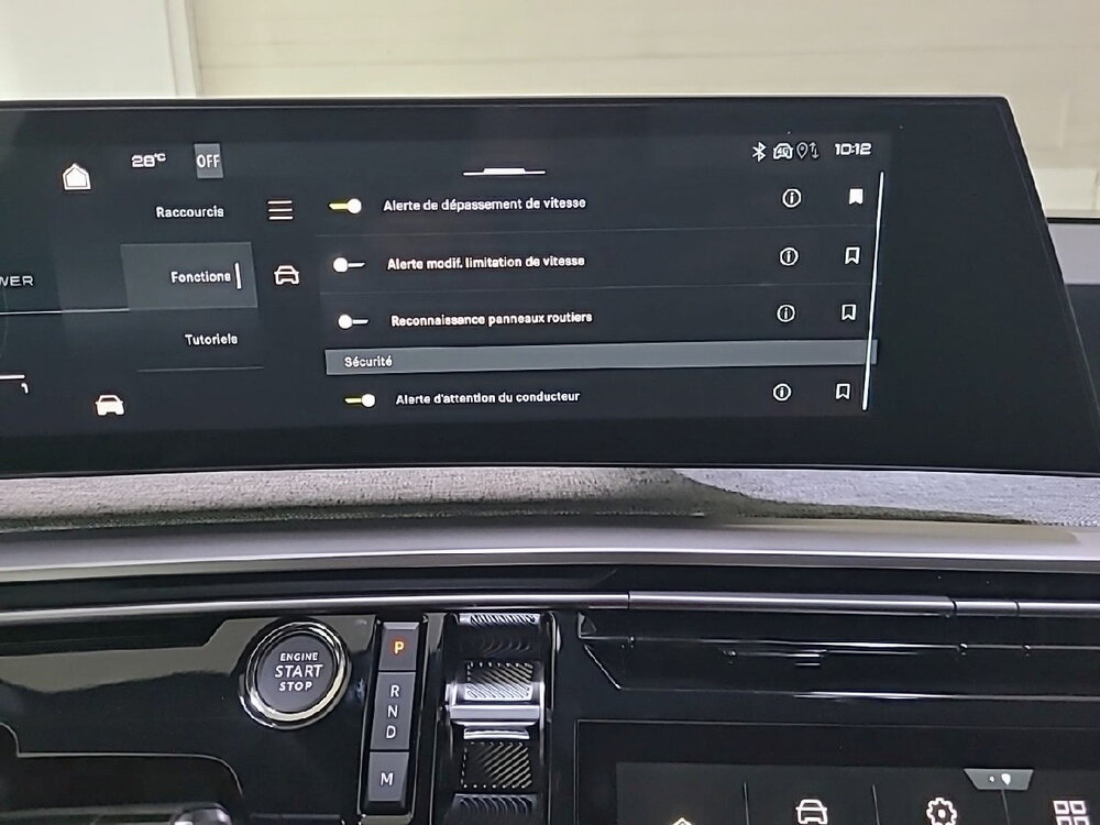 Occasion PEUGEOT 3008 3008 Hybrid 145 e-DCS6 - Allure
