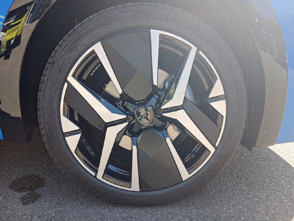 Occasion PEUGEOT 208 208 Hybrid 145 ch e-DCS6 - GT Exclusive