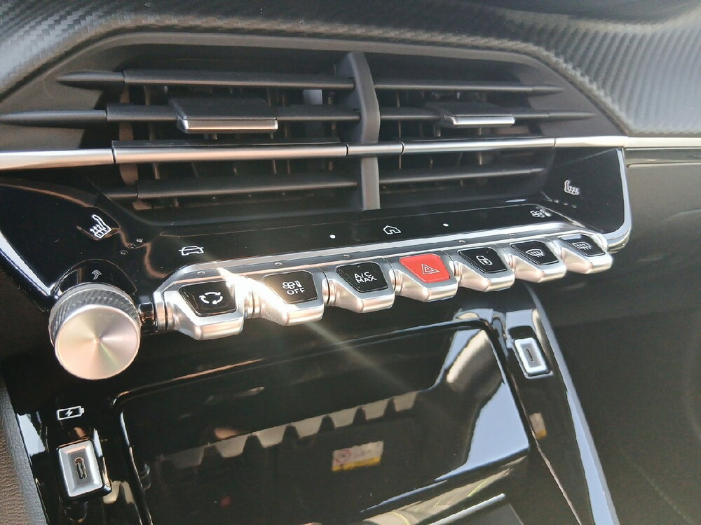 Occasion PEUGEOT 208 208 Hybrid 145 ch e-DCS6 - GT Exclusive