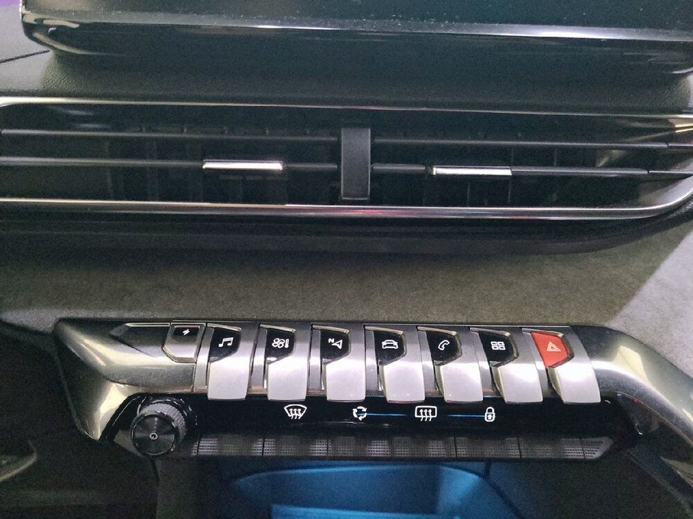 Occasion PEUGEOT 3008 3008 Hybrid 225 e-EAT8 - GT