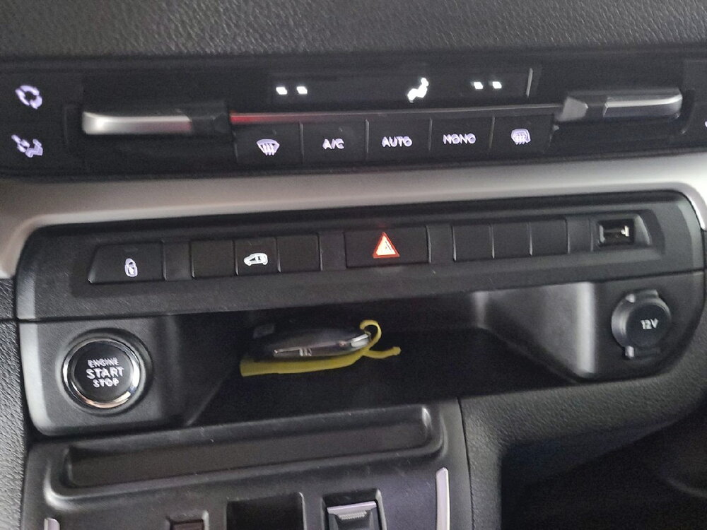 Occasion OPEL Vivaro VIVARO-E FGN TAILLE M ELECTRIQUE 100 KW BATTERIE 75 KWH