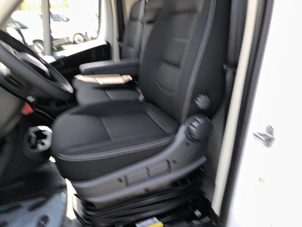 Occasion PEUGEOT Boxer BOXER FGN DIESEL 140 CH L2H2 3.5 T AUT. - ACTIVE
